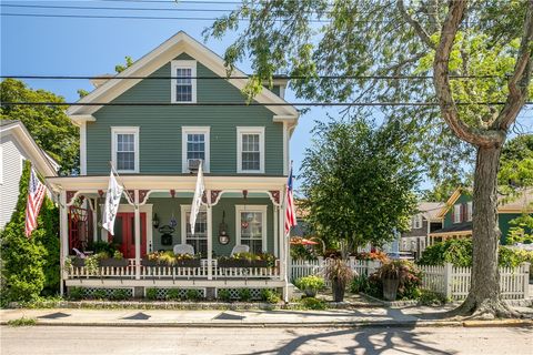 63 Third Street Newport RI 02840