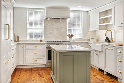 108 Prospect Hill Street Newport RI 02840