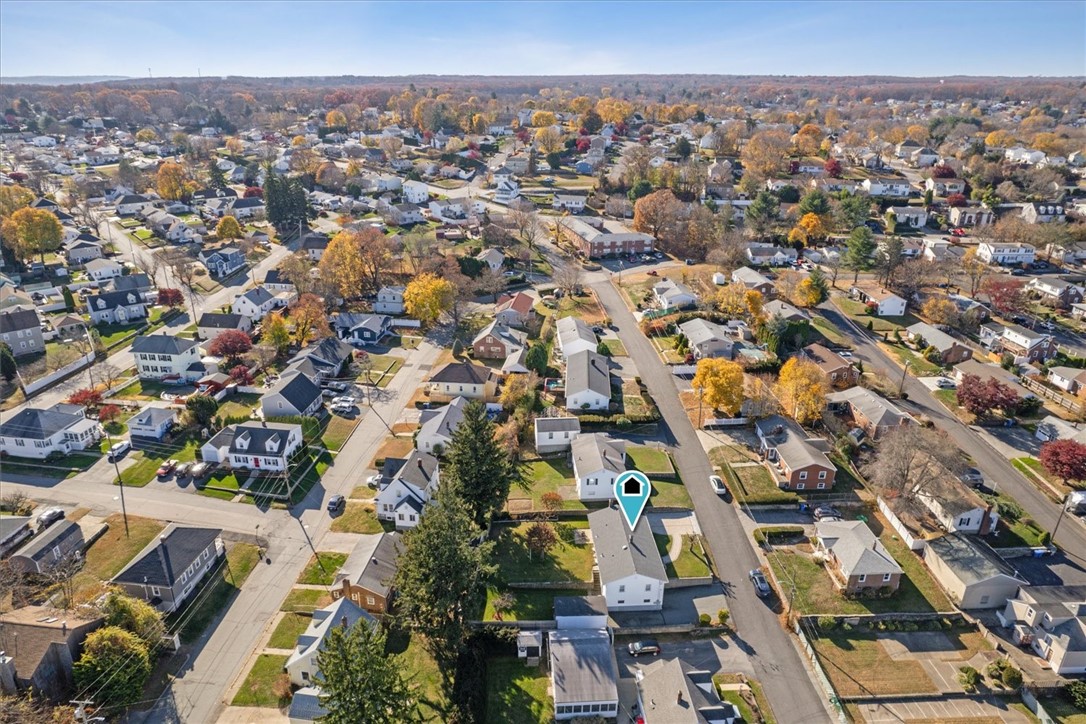 Cranston, Rhode Island 02920, United States, 3 Bedrooms Bedrooms, ,1 BathroomBathrooms,Residential,Active,31469