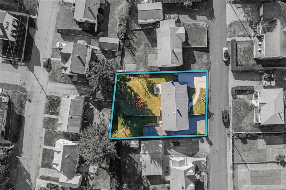 Cranston, Rhode Island 02920, United States, 3 Bedrooms Bedrooms, ,1 BathroomBathrooms,Residential,Active,31469