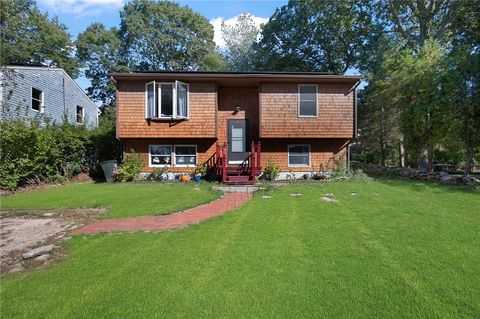 47 Pepper Bush Trail Narragansett RI 02874