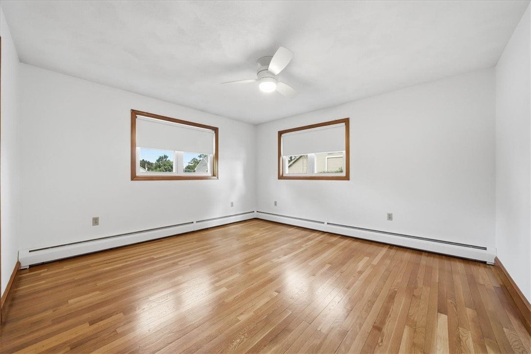 265 Grand View Dr, Warwick, RI, 02886, USA, 3 Bedrooms Bedrooms, ,3 BathroomsBathrooms,Residential,Contingent,265 Grand View Dr,1416484