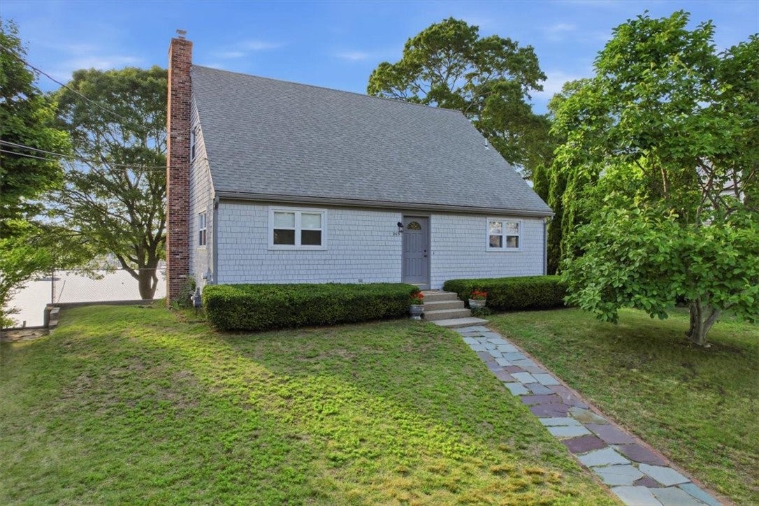 265 Grand View Dr, Warwick, RI, 02886, USA, 3 Bedrooms Bedrooms, ,3 BathroomsBathrooms,Residential,Contingent,265 Grand View Dr,1416484