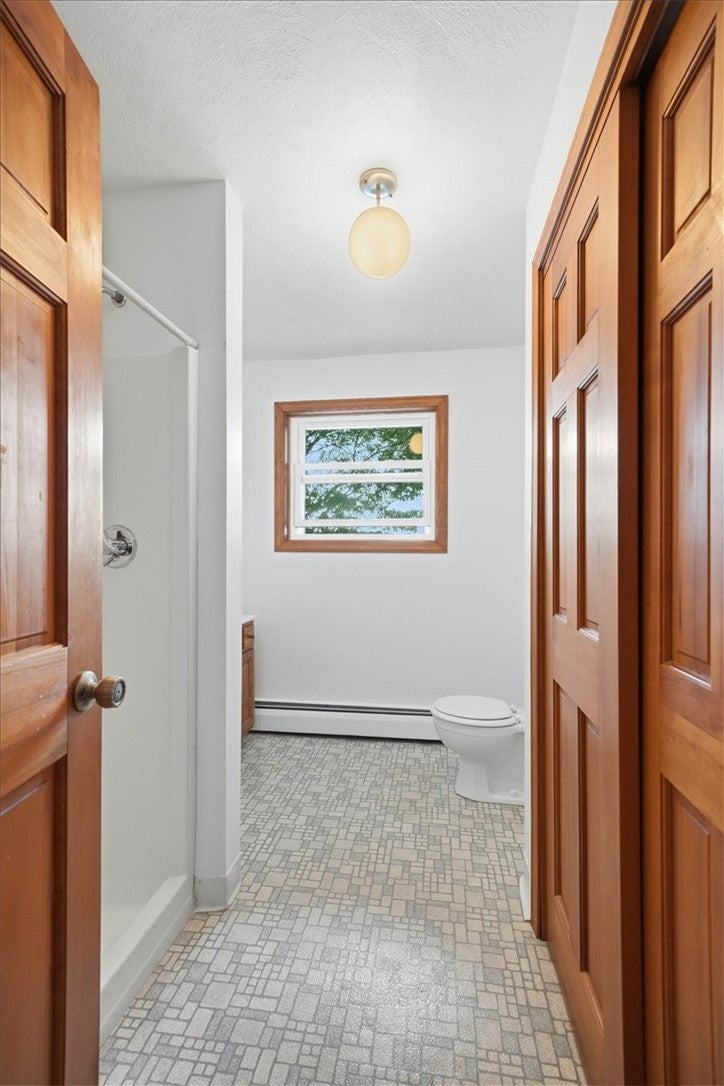 265 Grand View Dr, Warwick, RI, 02886, USA, 3 Bedrooms Bedrooms, ,3 BathroomsBathrooms,Residential,Contingent,265 Grand View Dr,1416484