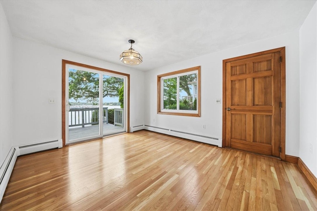 265 Grand View Dr, Warwick, RI, 02886, USA, 3 Bedrooms Bedrooms, ,3 BathroomsBathrooms,Residential,Contingent,265 Grand View Dr,1416484