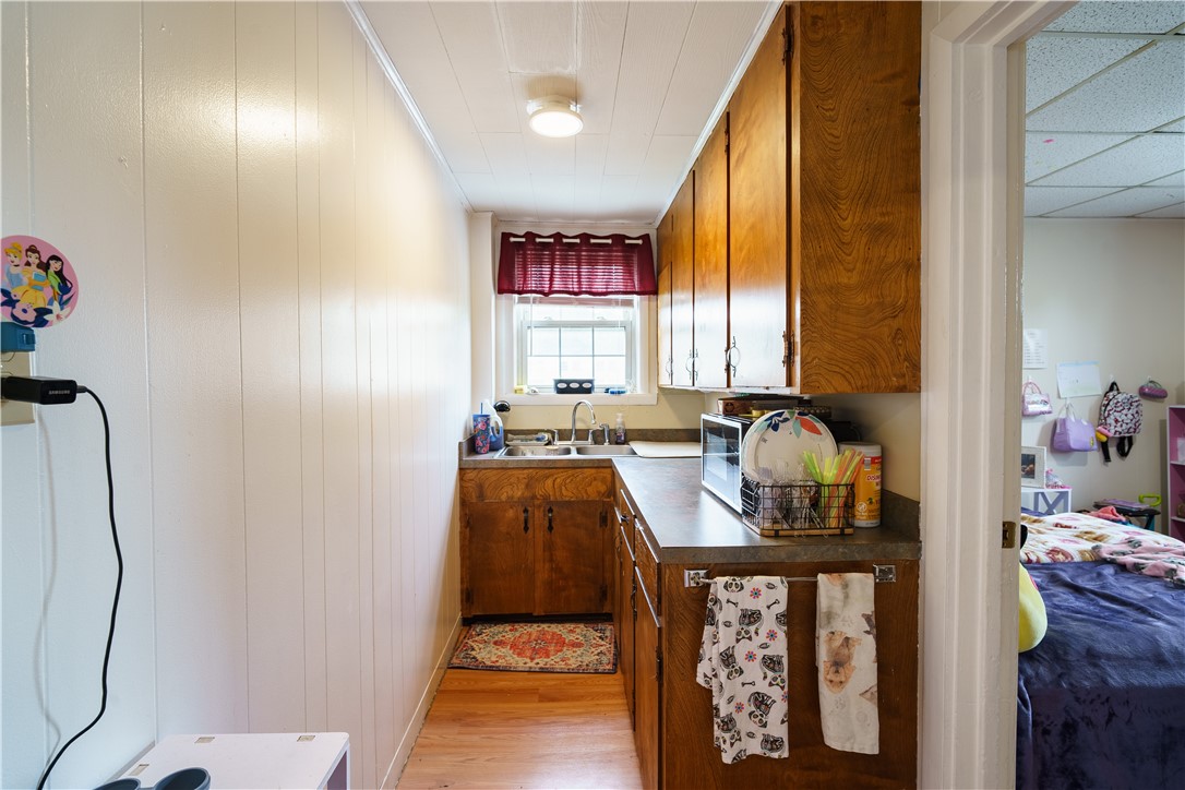 32 Bouvier Avenue 3