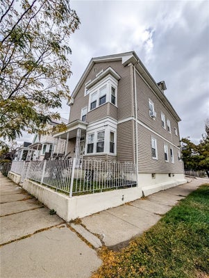 236 VERMONT AVE, PROVIDENCE, RI 02905 - Image 2f88e0141dc860bf9ec02b38d9b3eb7c/1661294432