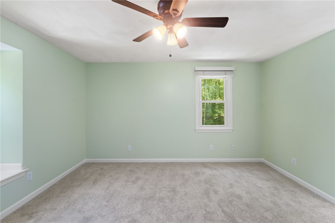 Richmond, Rhode Island 02892, United States, 3 Bedrooms Bedrooms, ,2 BathroomsBathrooms,Residential,Pending,186247