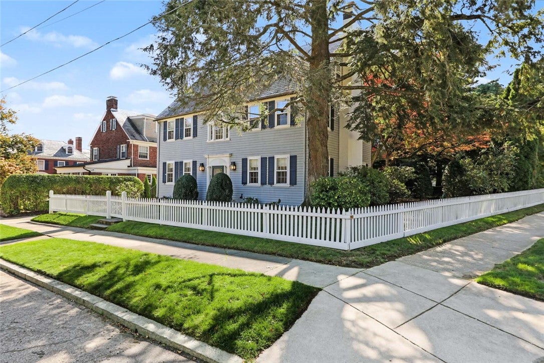 11 Intervale Road