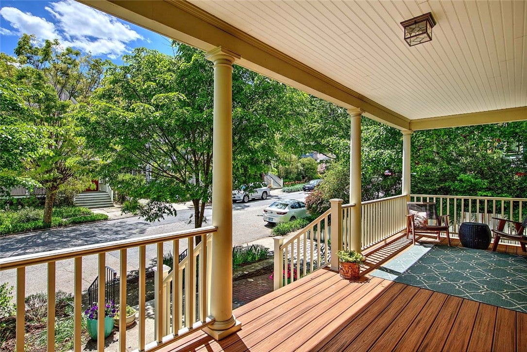 22 Irving Avenue