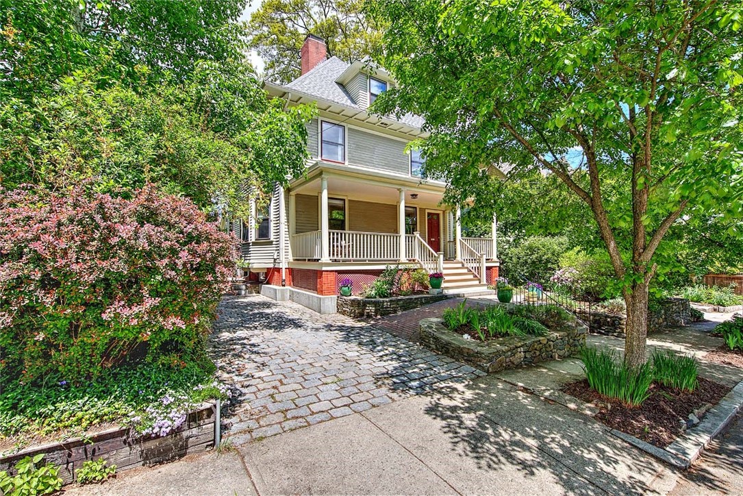 22 Irving Avenue