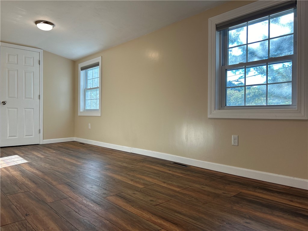 Cumberland, Rhode Island 02864, United States, 3 Bedrooms Bedrooms, ,2 BathroomsBathrooms,Residential,Active,27710