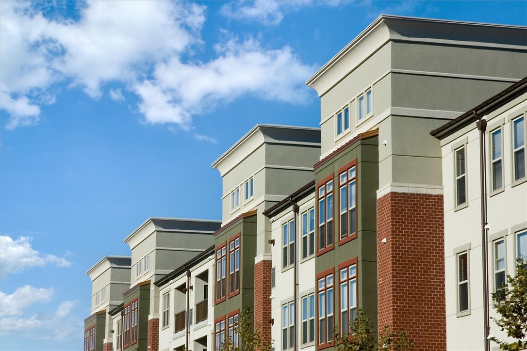 1000 Providence Place 325