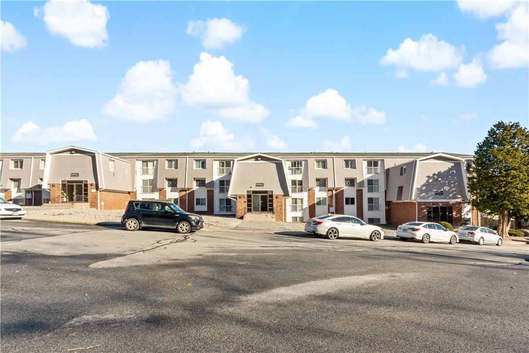 300 Smithfield Road 5-53