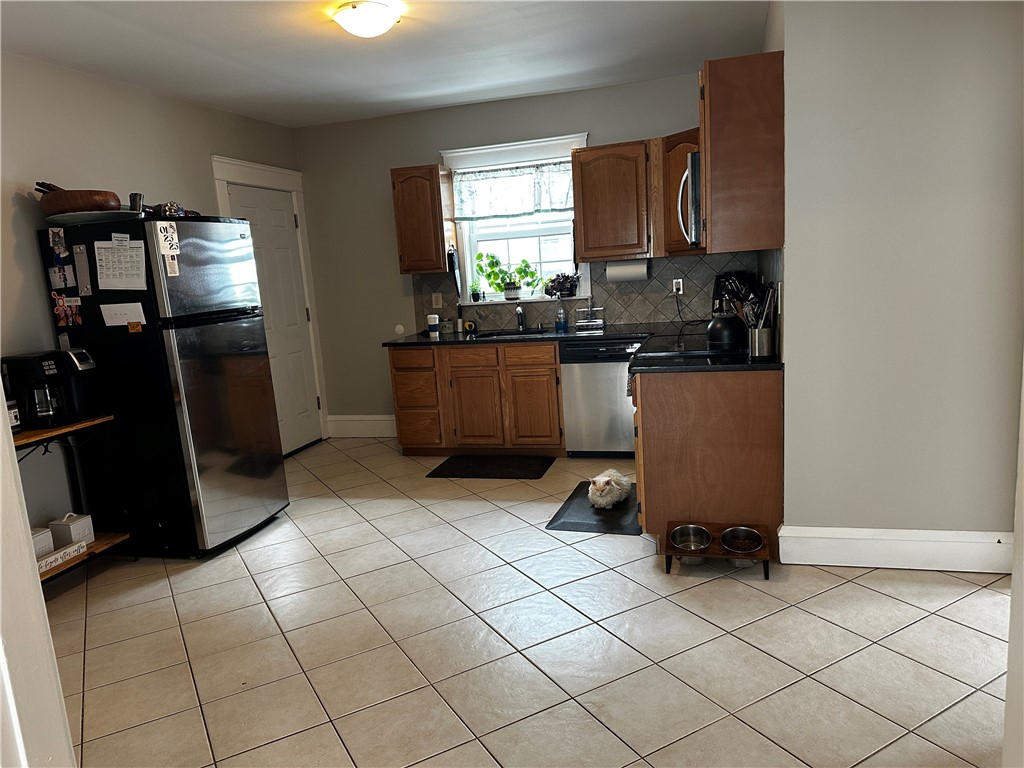 21 Washburn Avenue 23