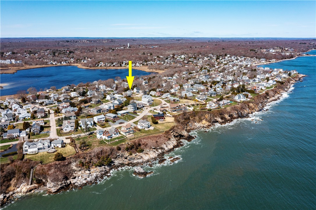 Narragansett, Rhode Island 02882, United States, 2 Bedrooms Bedrooms, ,1 BathroomBathrooms,Residential,Active,102531