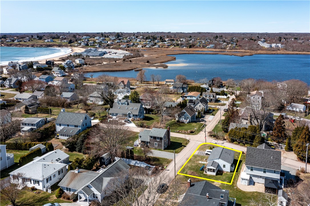 Narragansett, Rhode Island 02882, United States, 2 Bedrooms Bedrooms, ,1 BathroomBathrooms,Residential,Active,102531