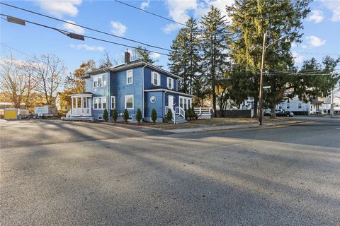 14 Pond Street West Warwick RI 02893