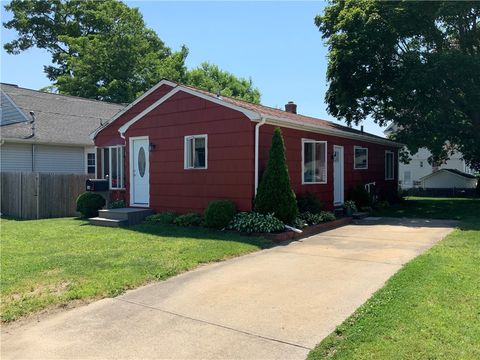 Single Family Residence in Pawtucket RI 36 Prentice Avenue.jpg