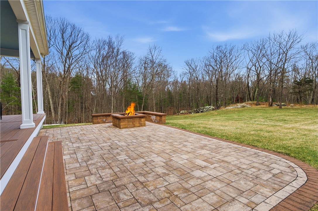 Smithfield, Rhode Island, 02917, United States, 3 Bedrooms Bedrooms, ,2 BathroomsBathrooms,Residential,Active,2032916