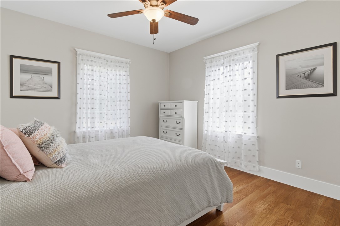 Smithfield, Rhode Island, 02917, United States, 3 Bedrooms Bedrooms, ,2 BathroomsBathrooms,Residential,Active,2032916