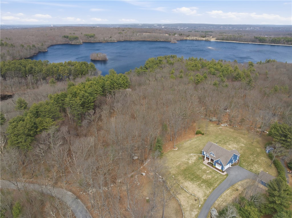 Smithfield, Rhode Island, 02917, United States, 3 Bedrooms Bedrooms, ,2 BathroomsBathrooms,Residential,Active,2032916
