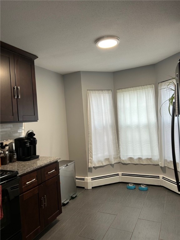 West Warwick, Rhode Island 02893, United States, 2 Bedrooms Bedrooms, ,3 BathroomsBathrooms,Residential,Active,170420