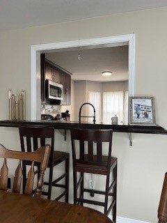 West Warwick, Rhode Island 02893, United States, 2 Bedrooms Bedrooms, ,3 BathroomsBathrooms,Residential,Active,170420