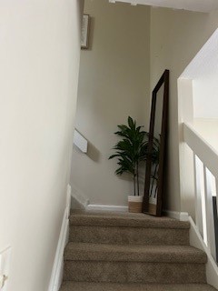 West Warwick, Rhode Island 02893, United States, 2 Bedrooms Bedrooms, ,3 BathroomsBathrooms,Residential,Active,170420