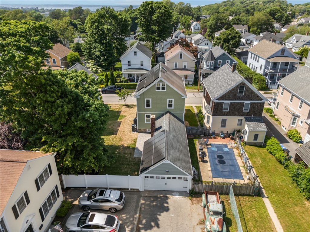 21 Russell Avenue