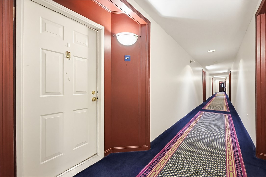 1800 Douglas Avenue 327