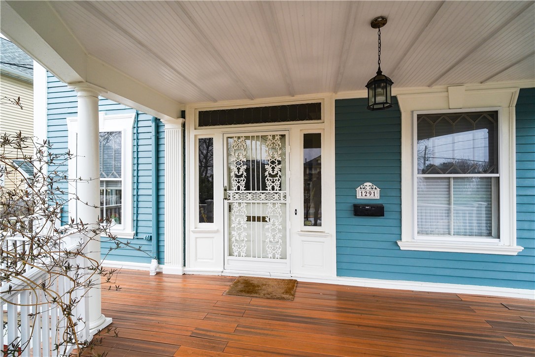 1291 Narragansett Boulevard 3