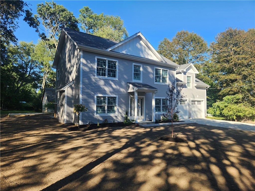 1015 East Shore Road