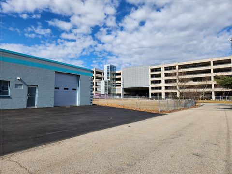 103 Glenham Avenue Warwick RI 02886