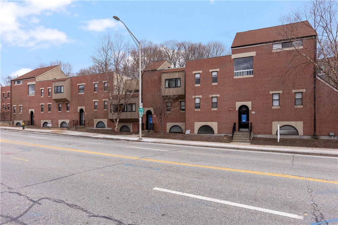 400 North Main St Street