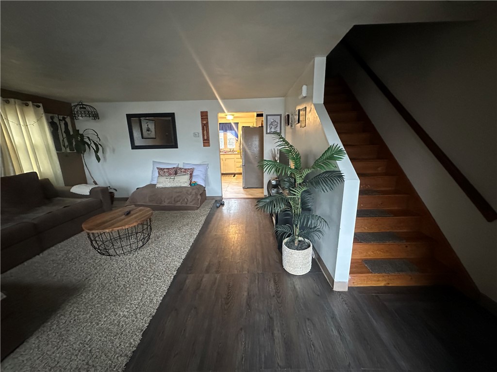 85 Williams Avenue 87