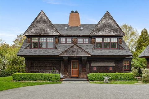 25 Walnut Street Jamestown RI 02835