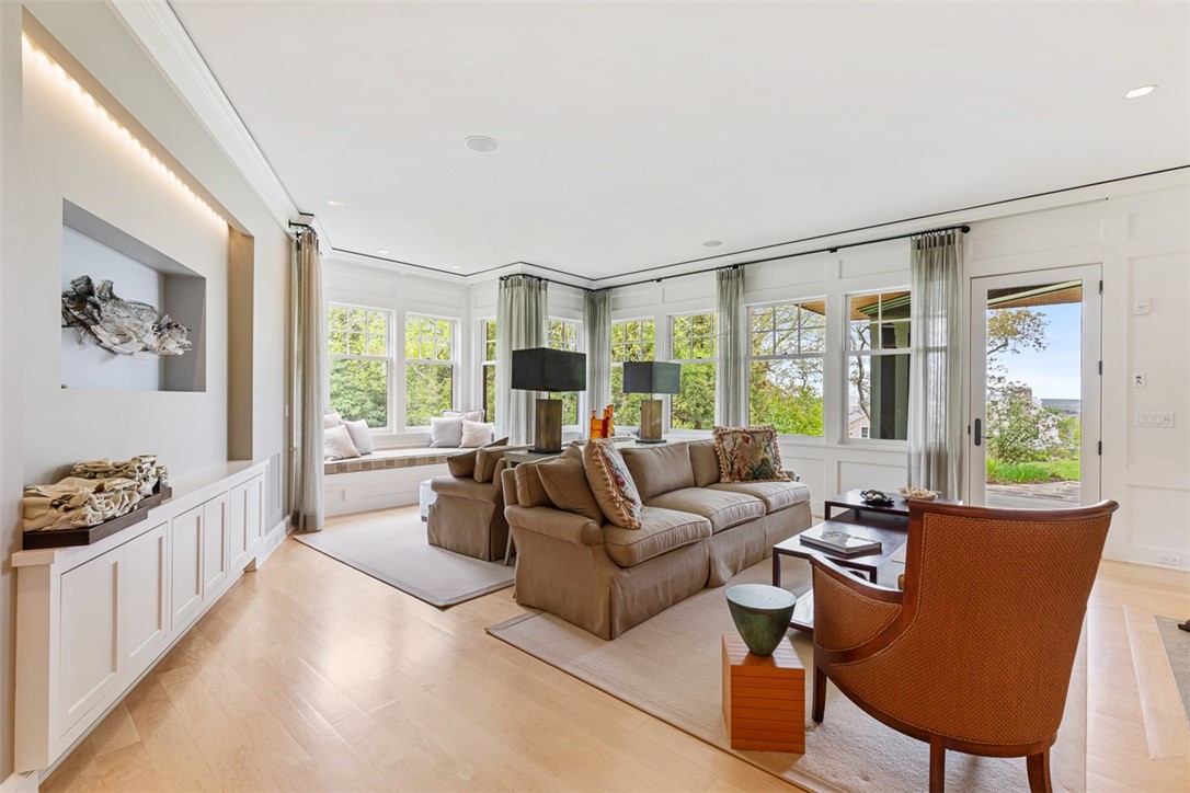 25 Walnut Street