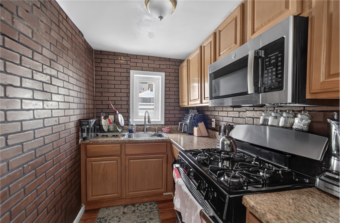 79 Chestnut Hill Avenue