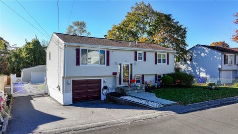 71 Tiffany Street North Providence RI 02904