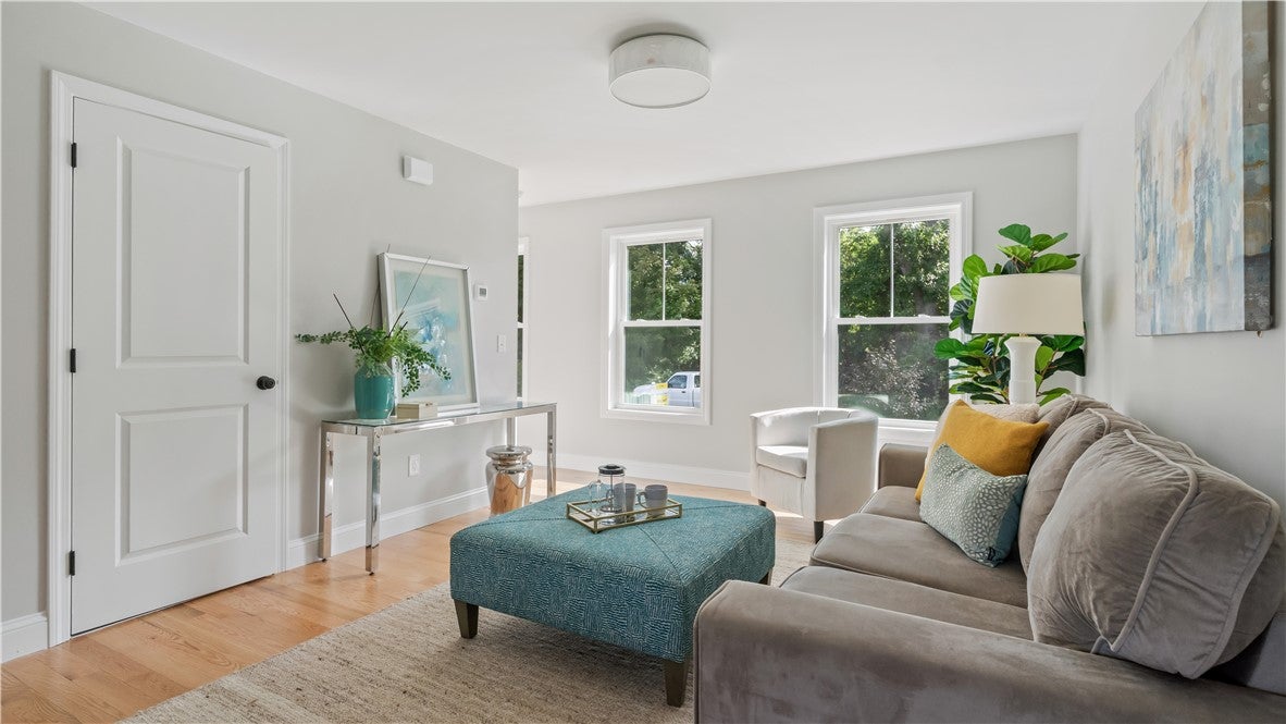 81 Cadora Avenue 83