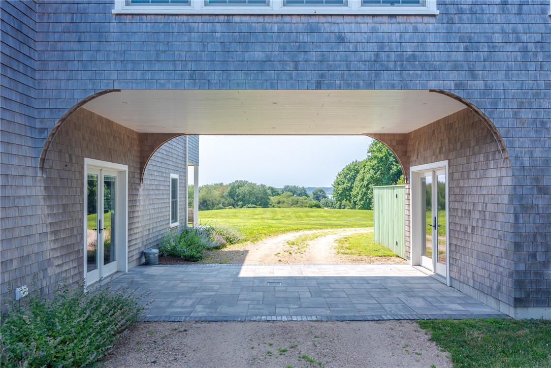 953 Fort Getty Road