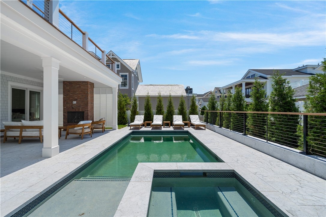 815 Ocean Road