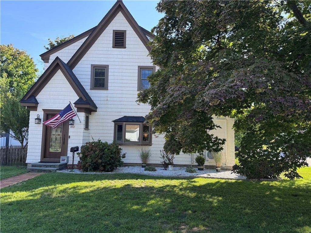 102 Hillard Avenue