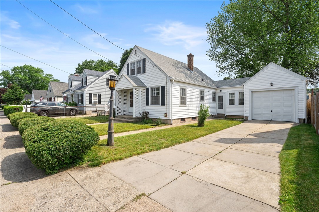 53 Overland Avenue
