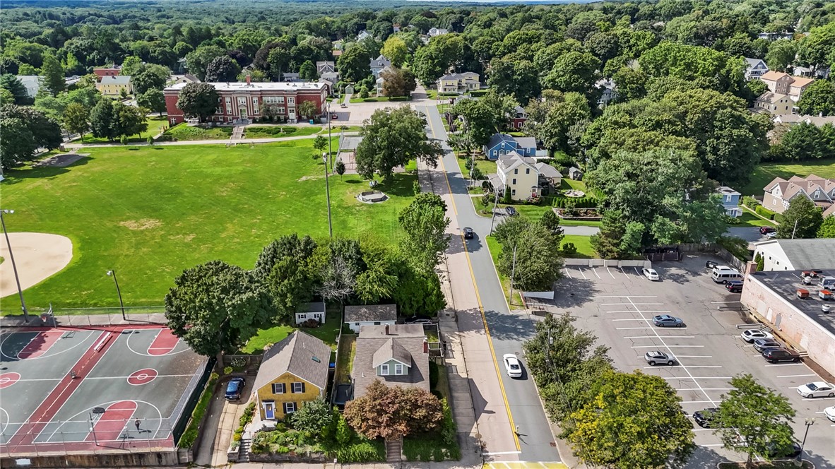 East Greenwich, Rhode Island 02818, United States, 3 Bedrooms Bedrooms, ,2 BathroomsBathrooms,Residential,Pending,136362