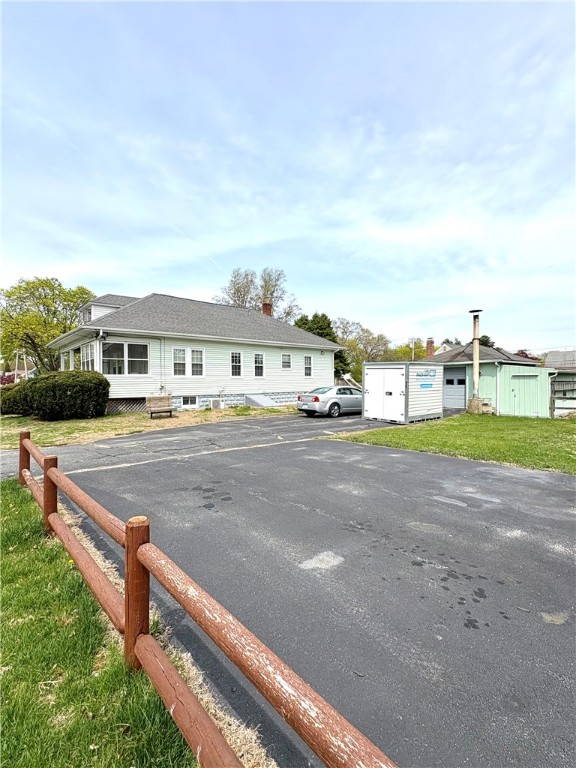 2 Linden Avenue
