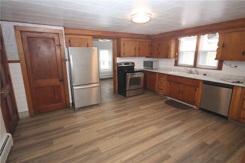 43 Congregational Street 1 Bristol RI 02809