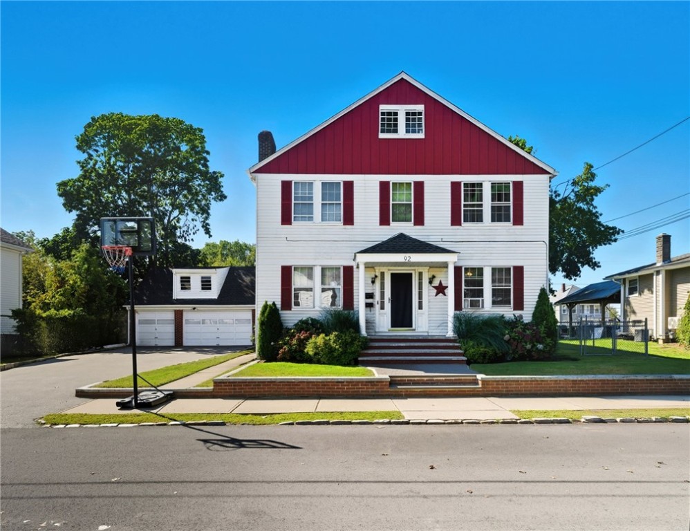 92 Rhode Island Street