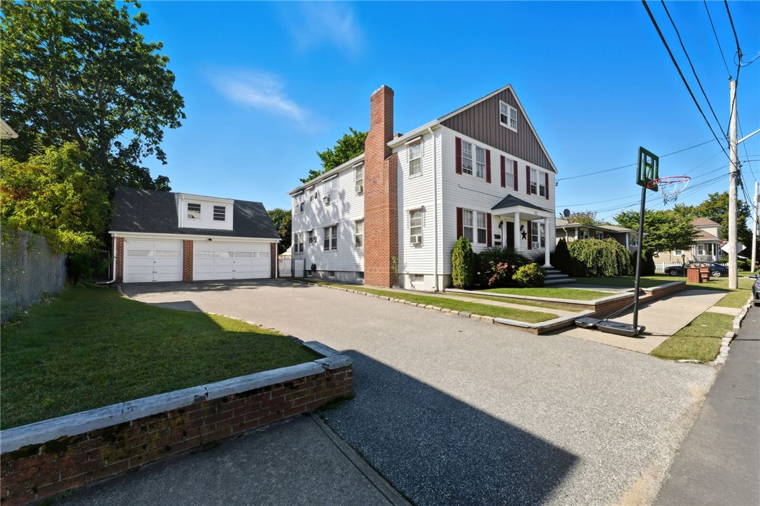 92 Rhode Island Street